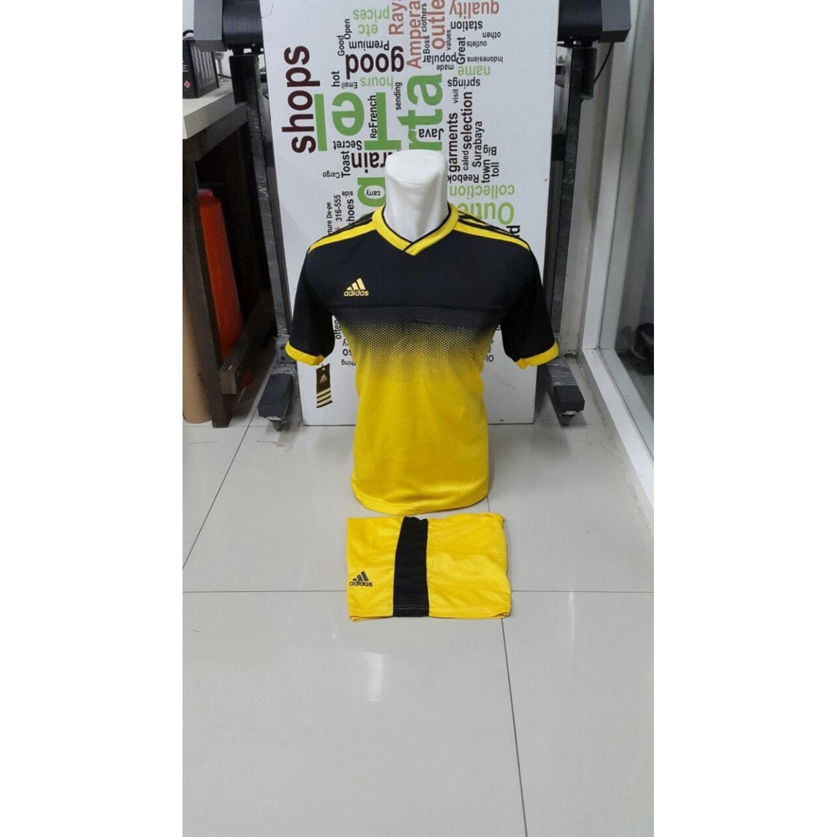 Kostum Kaos Sepakbola Futsal Volly Takraw Bahan Dryfit M L XL Hijau/Merah/Biru/Kuning Hitam Plus Celana Pendek 24.48