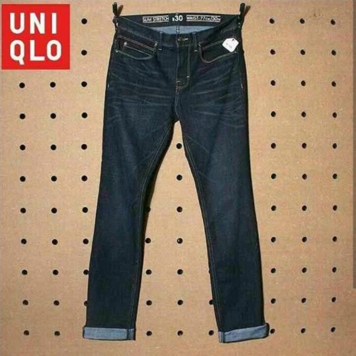 Celana Dark Wash Distressed GU By Uniqlo Cut Label Original Brand New