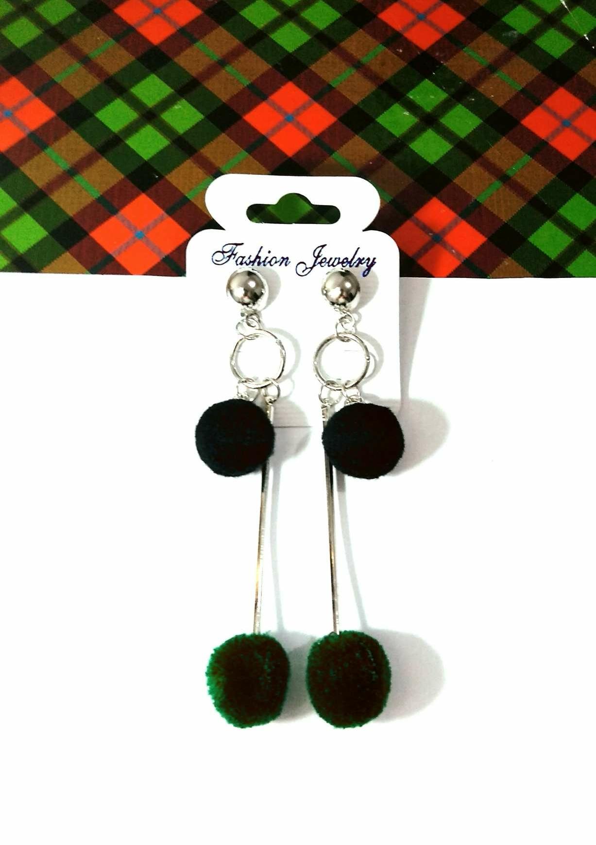 Weloveit Anting Pom Pom 3 Cm Hijau Page 2 Daftar Update Harga