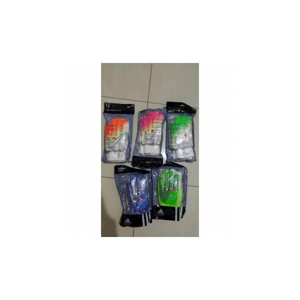 SARUNG TANGAN KIPER TULANG NIKE ADIDAS