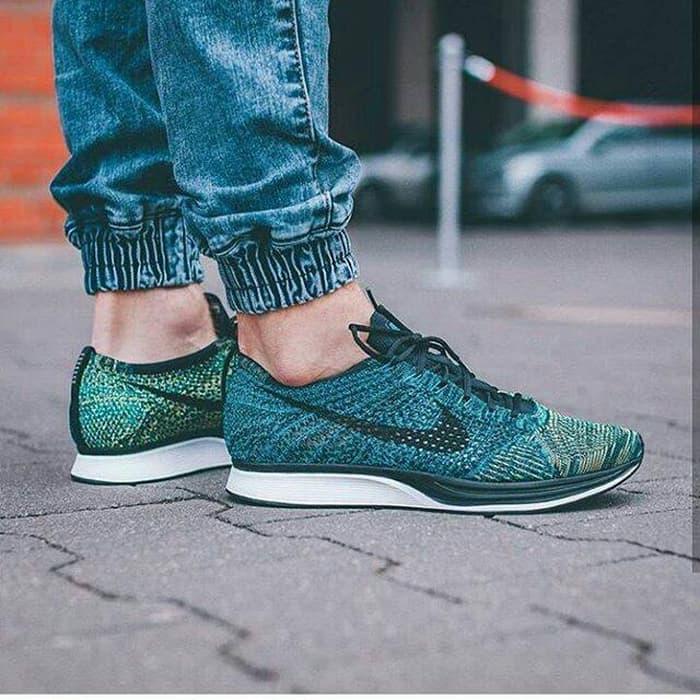 sepatu running nike flyknit