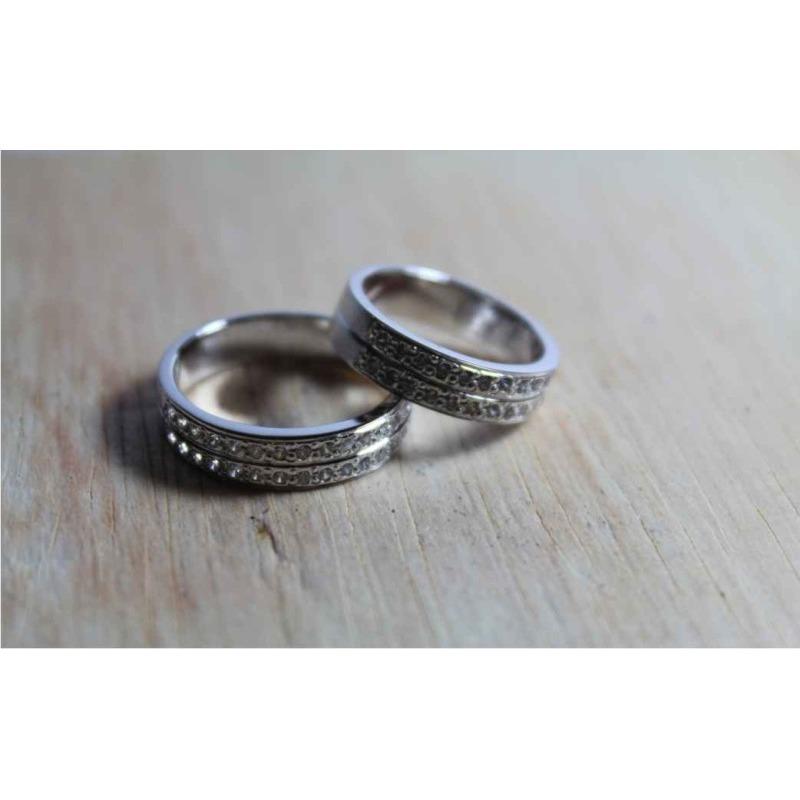 sepasang cincin nikah emas putih 18k AuAg