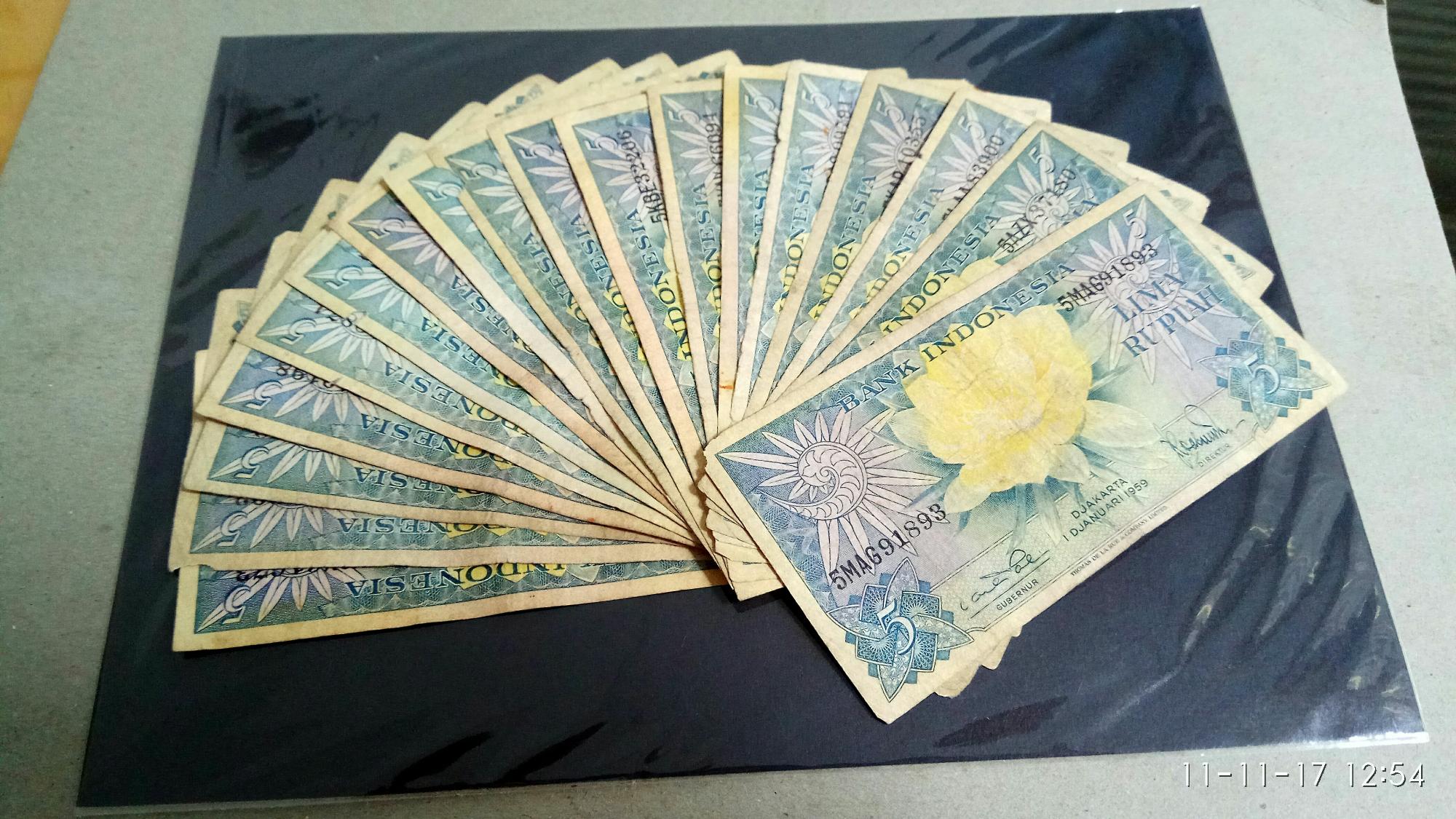 Uang Kuno Kertas 5 Rupia Sery Bunga Kondisi Mantap original Belum cuci Tanyakan Stock Sebelum Memesan Cek Gambar Secara Detail Biar Jelas Semuanya