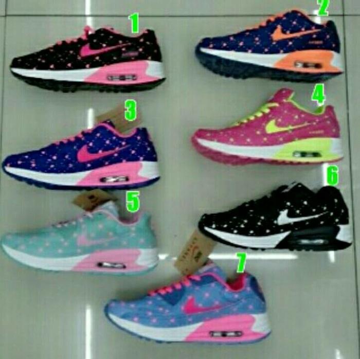 SEPATU NIKE LOVE AIRMAX