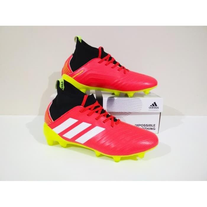 SEPATU BOLA PREDATOR Boots 18 FG