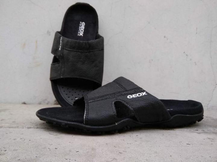 Sandal GEOX Pria Bahan Kulit Suede Model Elegan Nyaman Dipakai Januari 2019 - 2 Sandal GEOX Pria bahan kulit suede model elegan nyaman dipakai - 2