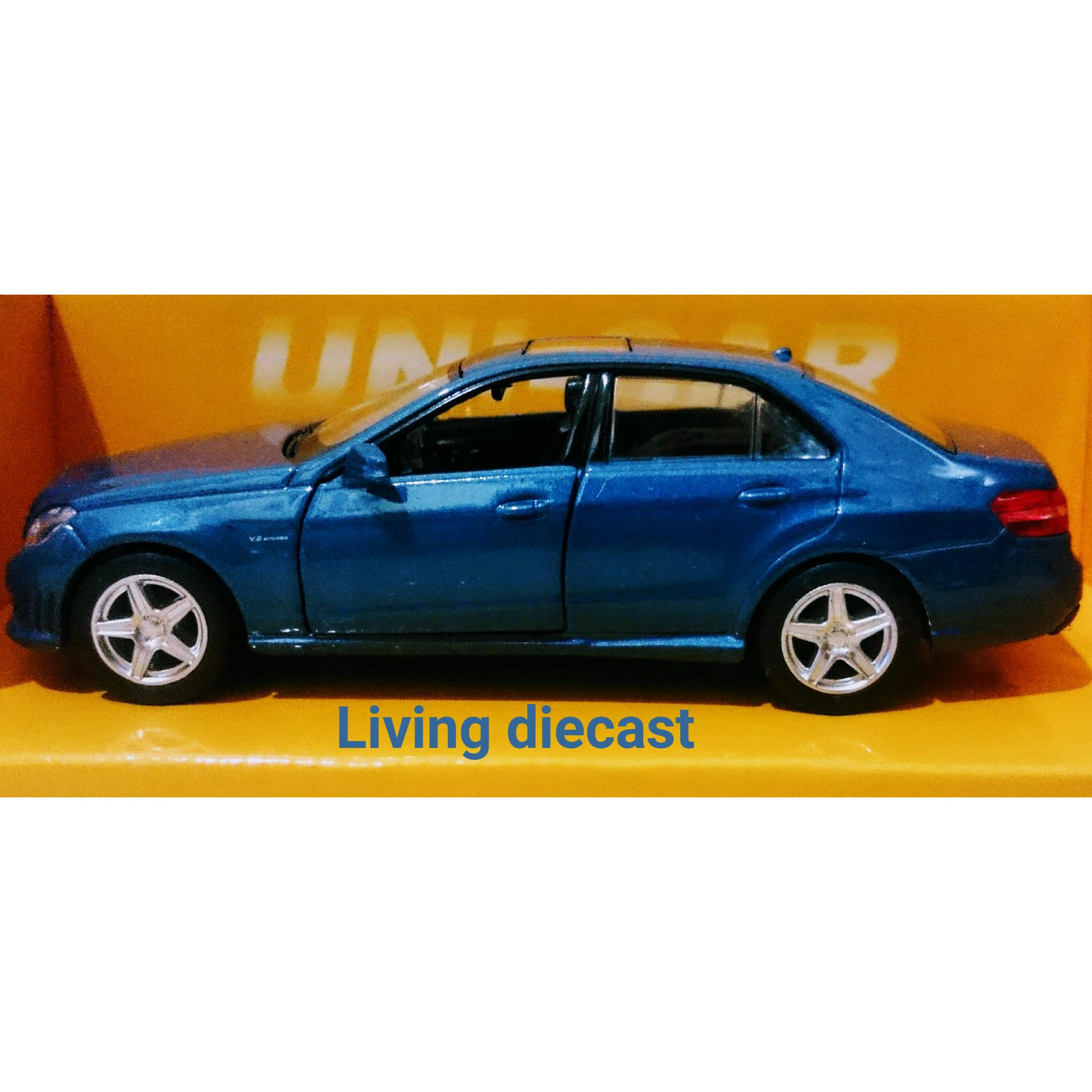 Fitur Diecast Miniatur Mobil Sedan Mercedes Benz Amg Color Blue Dan