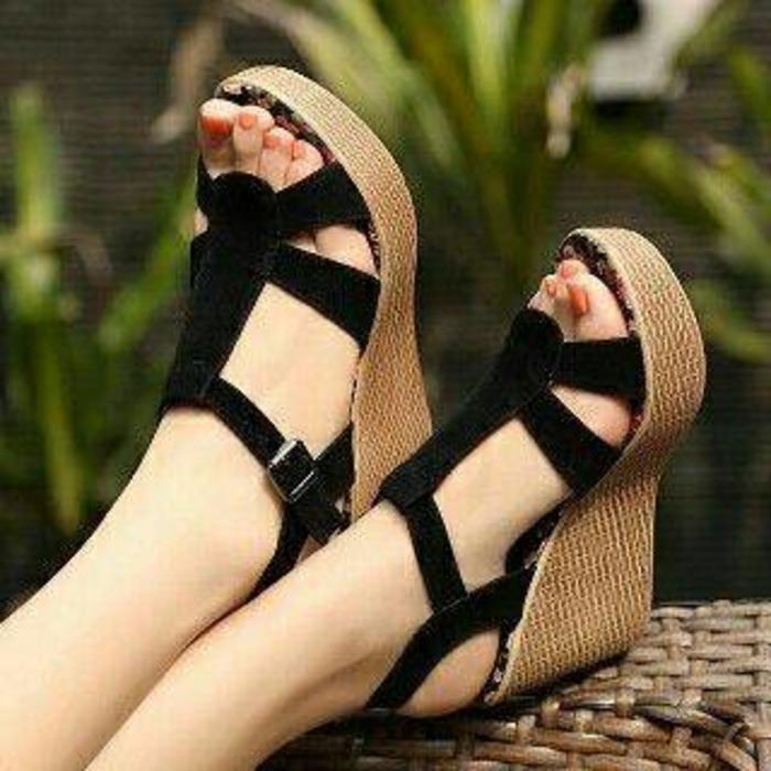 Sepatuafa - Wedges Sepatu Wanita Alas Bunga Hitam Sn20