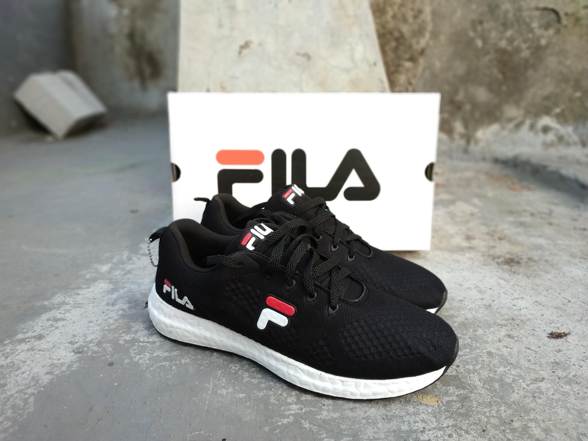 Sepatu Fila Running Black White Premium Januari 2019 - 3 sepatu fila running black white premium - 3