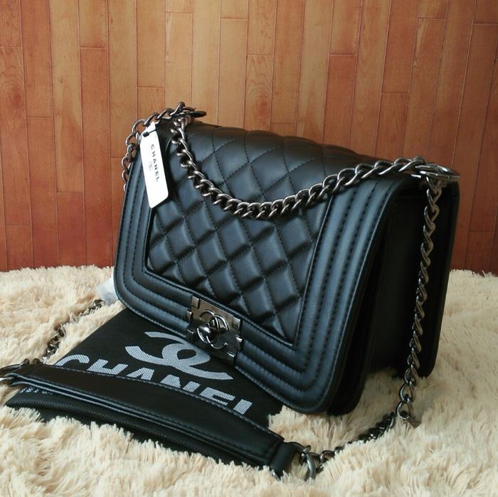 Tas Tas Selempang Branded Wanita Cantik Berkelas Tas Selempang Tali Rantai Wanita Branded Chanel Boy Mini Warna Hitam