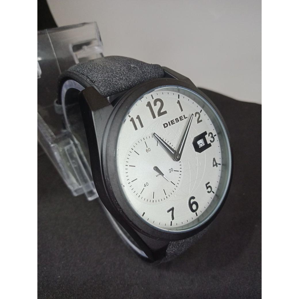 Jam Tangan Diesel Semi Chrono - Limited Edition Elegant Series-Pria Wanita Formal Kasual Terbaru-Women Men Luxury Watch-Leather Strap-Kulit Kanvas Army Kekinian Sporty Fashionable Bonus Zippo Premium Beam Korek Free Trend 2018