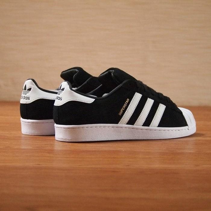 Koleksi List Harga Sepatu Adidas Original Superstar Terbaru Koleksi List Harga Sepatu Adidas Original Superstar Terbaru