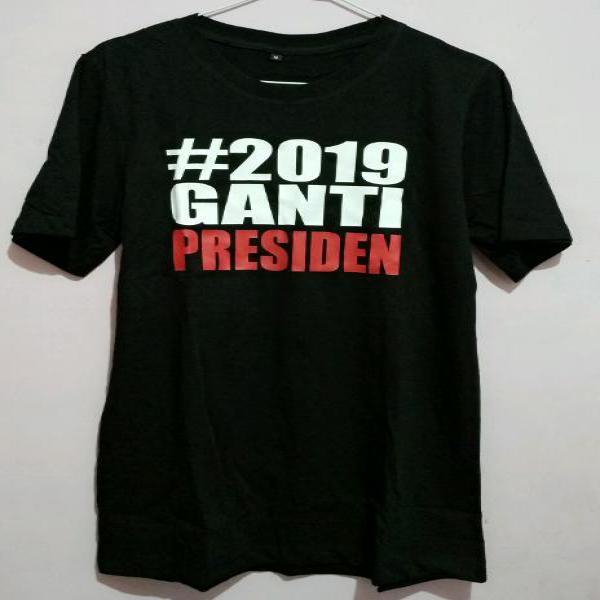 Trend tagar 2019 Ganti Presiden Kaos Hitam 