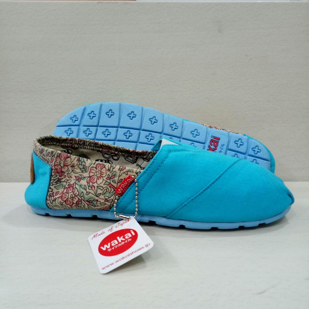 Wakai Blue Flower uk36-40