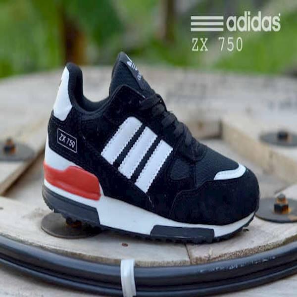 Sepatu Pria Olahraga Adidas ZX750 Hitam List Putih Jogging