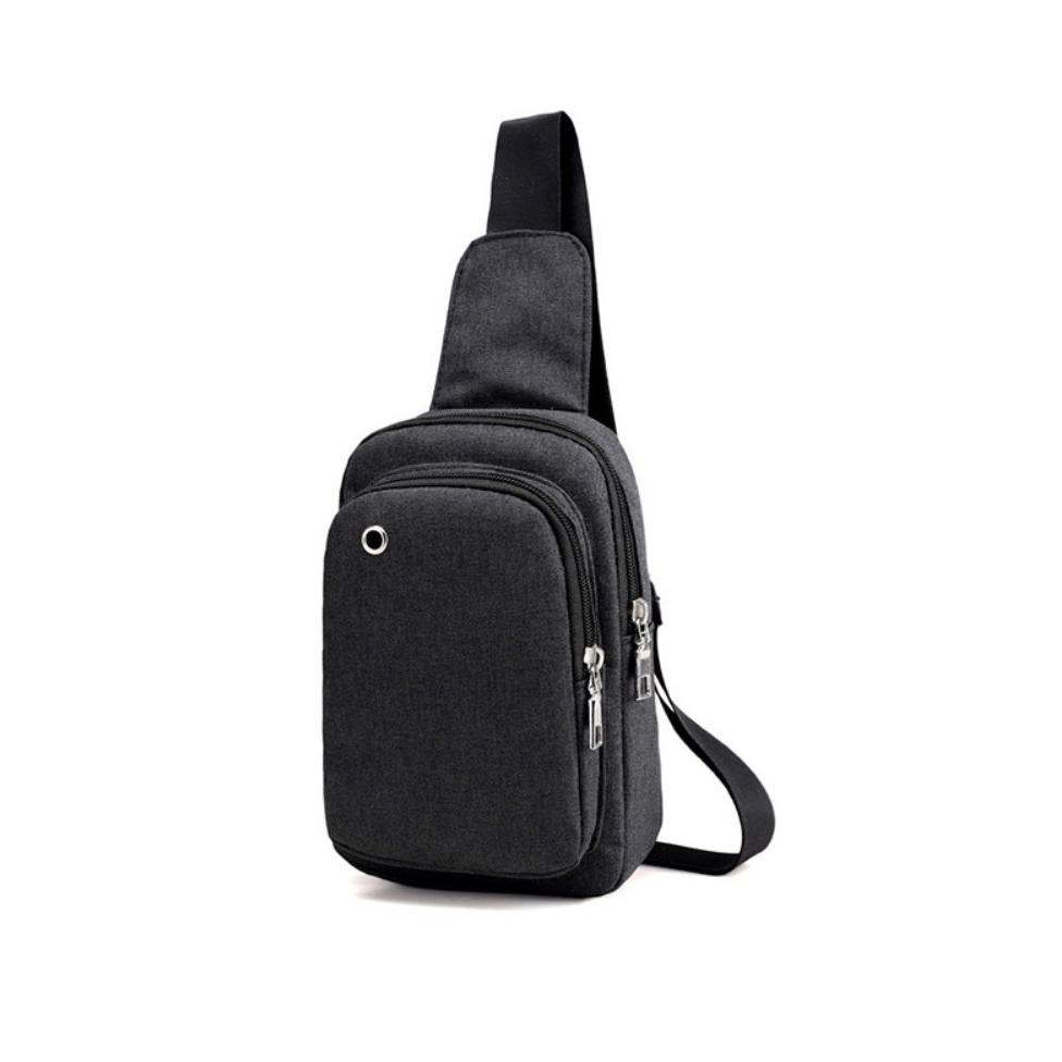 Tas Slempang Pria Casual Port Earphone Januari 2019 - 3 Tas Slempang Pria Casual Port Earphone - 3