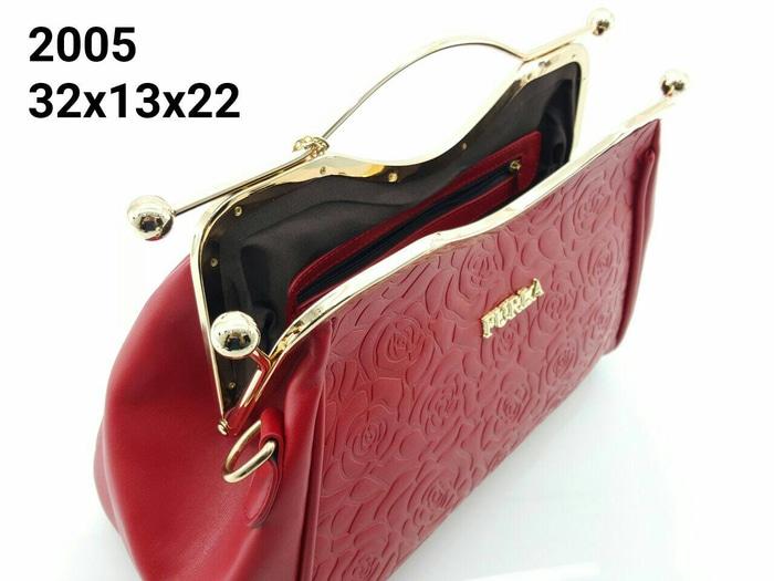 SALE... Furla Behel 2005 Bahan Leather 32x13x22 Semi Premium