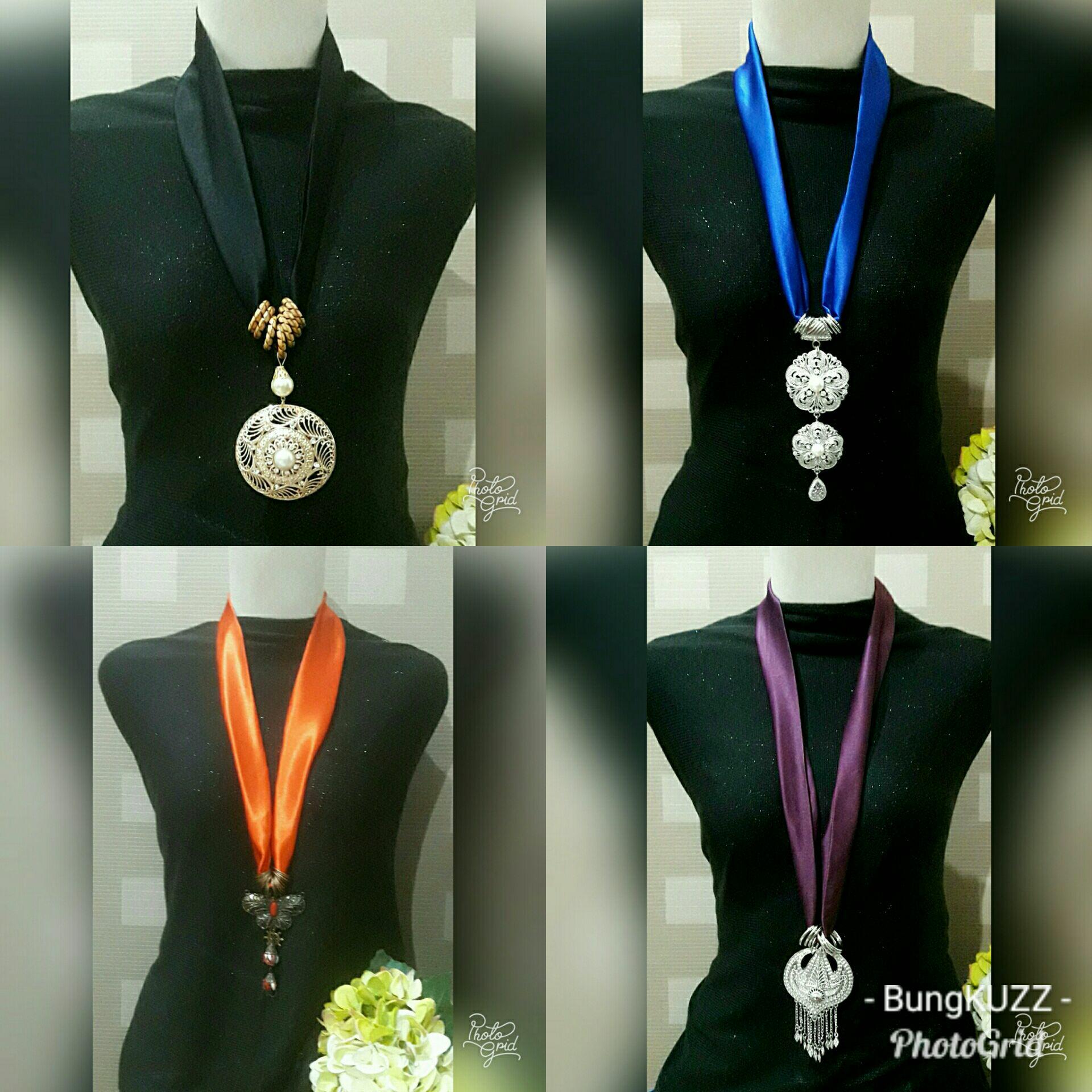Kalung batik Bros motif cerah