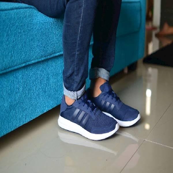 Sepatu Cowok ORIGINAL Adidas Element Athletic/Refresh Abu Strip Putih