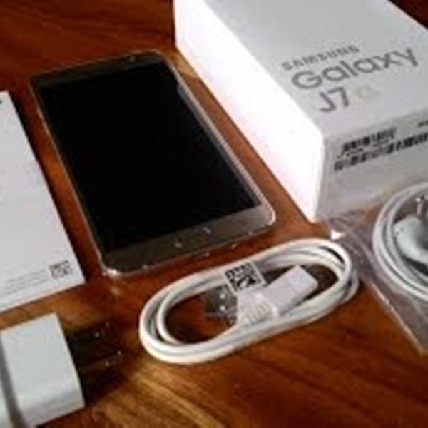 Samsung Galaxy J7 2017
