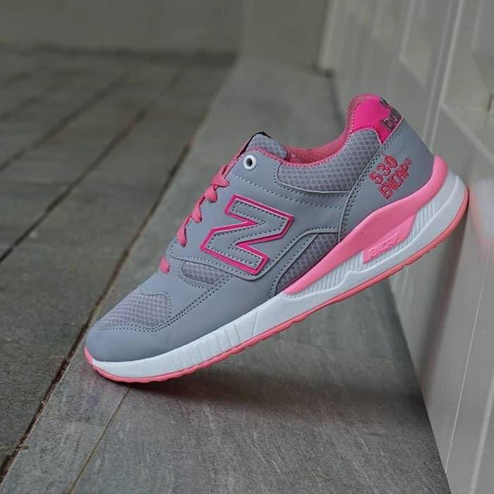 New balance woman / sepatu cewe / kado cewe / sepatu running / sneaker