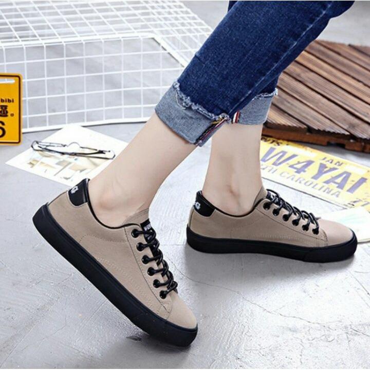 YM CM 25 Snecker Fashion Januari 2019 - 2 YM CM 25 Snecker Fashion - 2