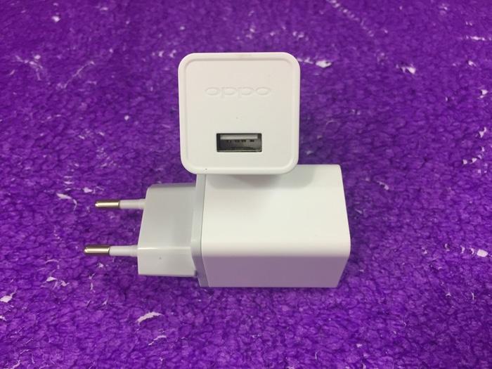 Hemat 10%!!! Batok Adaptor Kepala Charger Oppo 2A5V Original F1S A37 A57 - Ready Stock Januari 2019 - 2 Hemat 10%!!! Batok Adaptor Kepala Charger Oppo 2A5V Original F1S A37 A57 - ready stock - 2