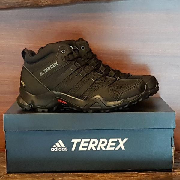 Best Promo! Sepatu Gunung Adidas TERREX AX2R MID GTX Outdoor Original
