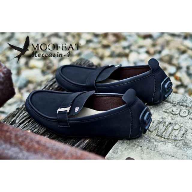 Sepatu Pria Casual Santai Formal Kerja Kantor Pantofel Lacoste WP3