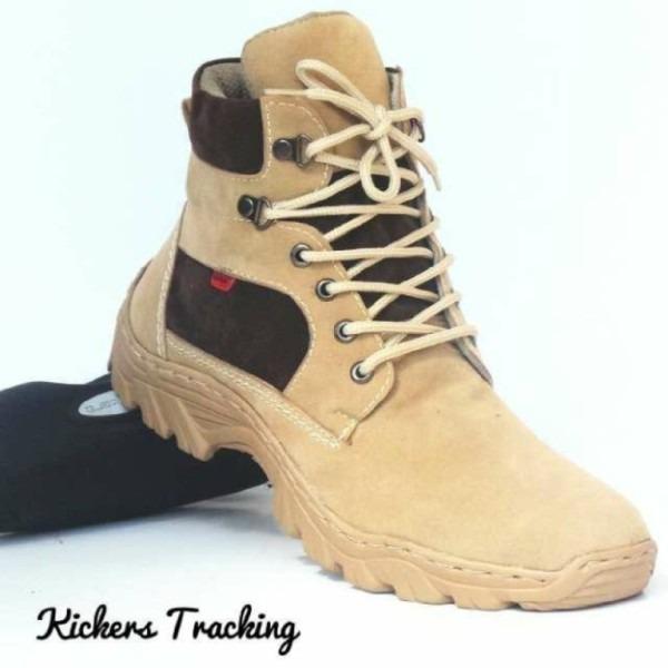 Sepatu Tracking Gunung Kickers Boots Animation Pria
