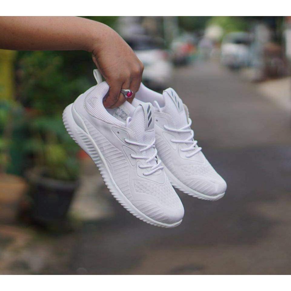 Sepatu Sneakers FreeStyle Unisex Super Premium