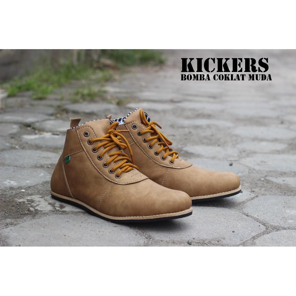 Sepatu Kickers Casual Bomba Warna Coklat Muda
