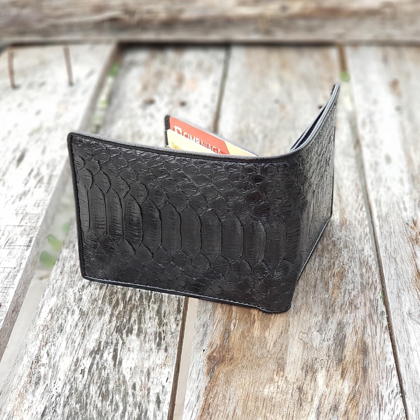 Dompet Pria Mewah 100% Kulit Ular Pyhton Asli Genuine September 2018 - 3 Dompet pria mewah 100% kulit ular pyhton asli genuine - 3