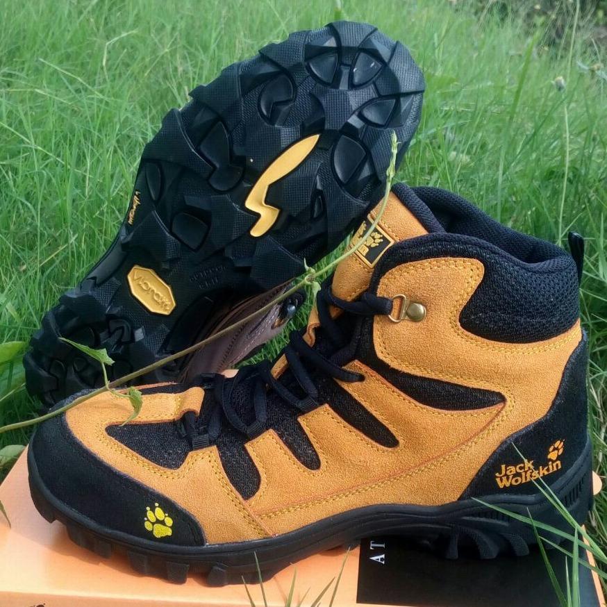 Sepatu gunung outdoor waterproof tracking hikking JACK WOLFSKIN