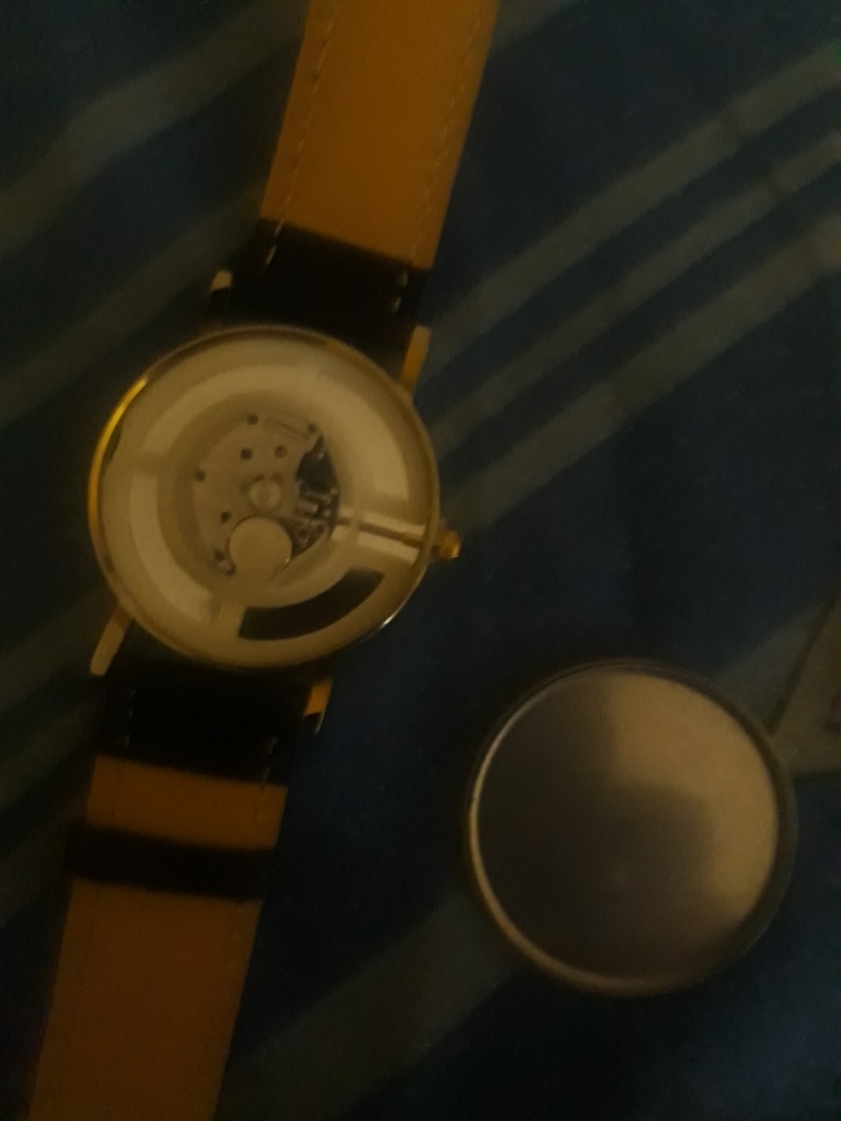 Jam Tangan Moonar Dengan Strip Berbahan Kulit PU Dan Bergambar Lonceng Angin Khusus Untuk Wanita