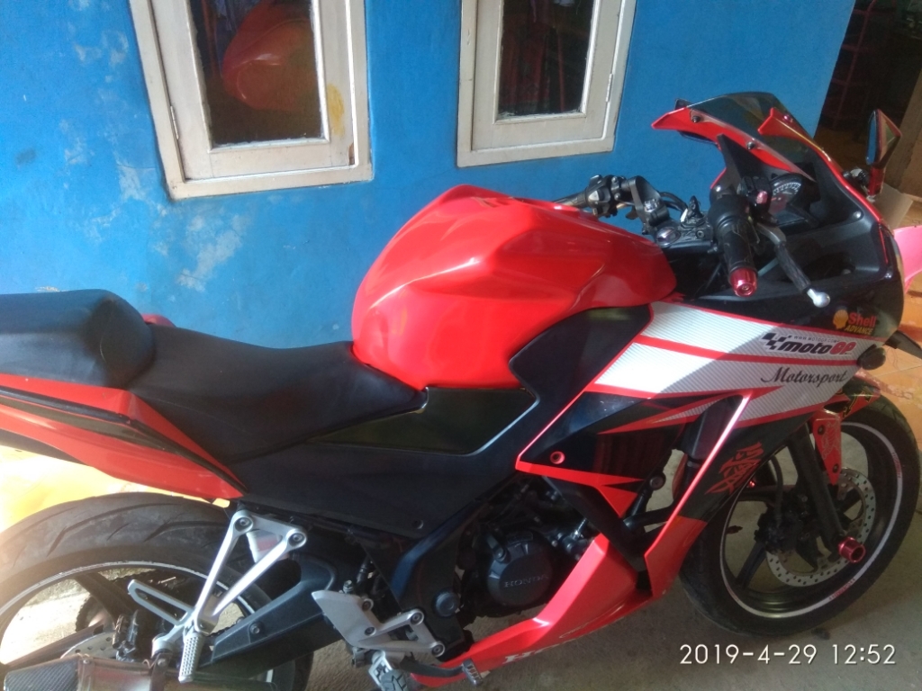 Kondom Tangki CBR 150 LOKAL K45 Model CBR 250RR Dijamin Mantap Cover Tangki Honda Cbr Lokal 150 K45 Lazada Indonesia