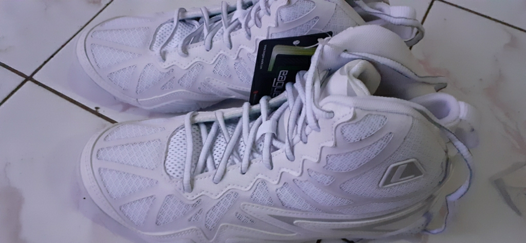  League  Typhoon  Sepatu  Basket  Pria White 2flunar Rock 