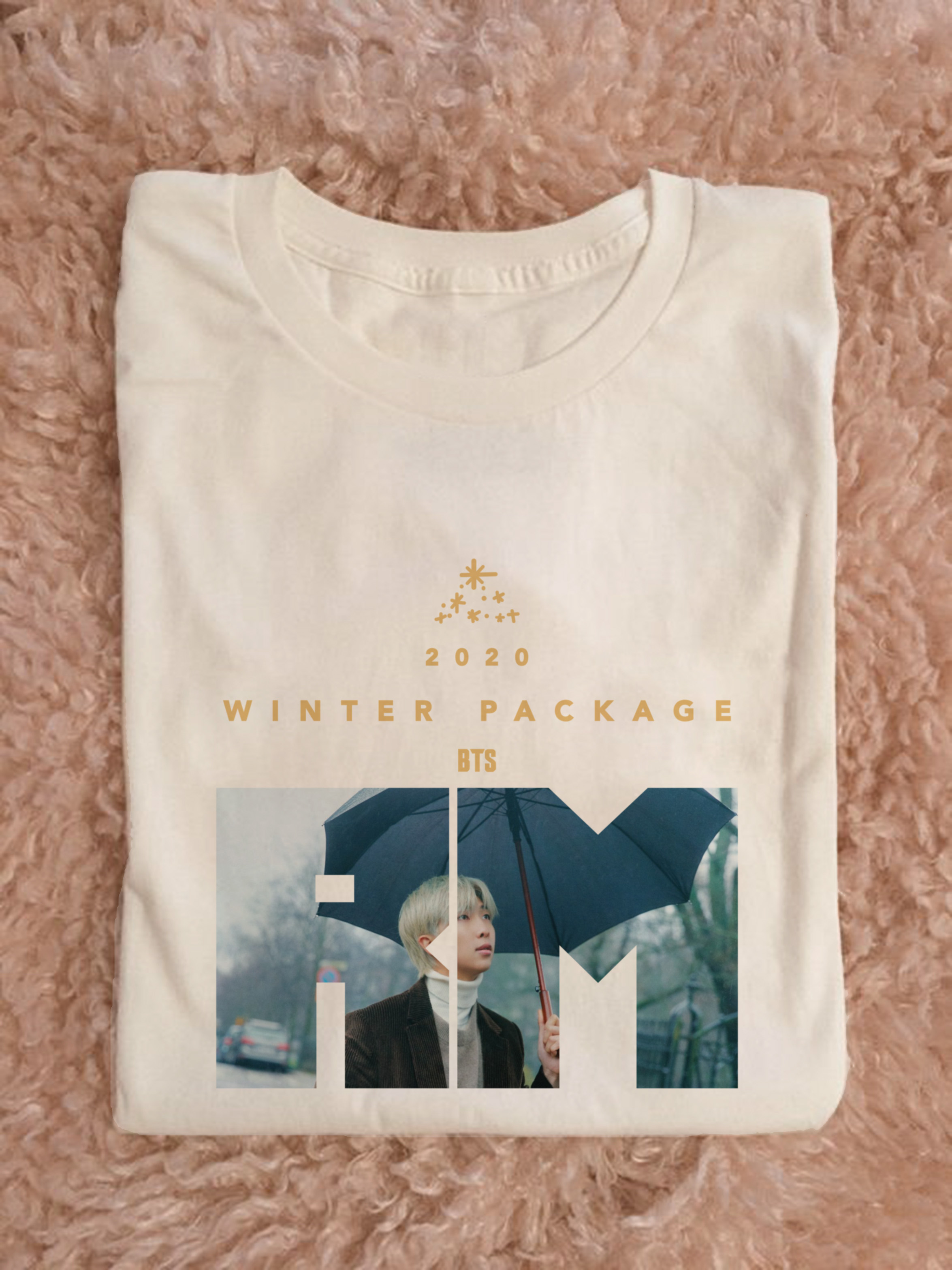 Coba Tebak- Kaos BTS RM Winter Package Photos 2020 coba tebak- kaos bts rm winter package photos 2020