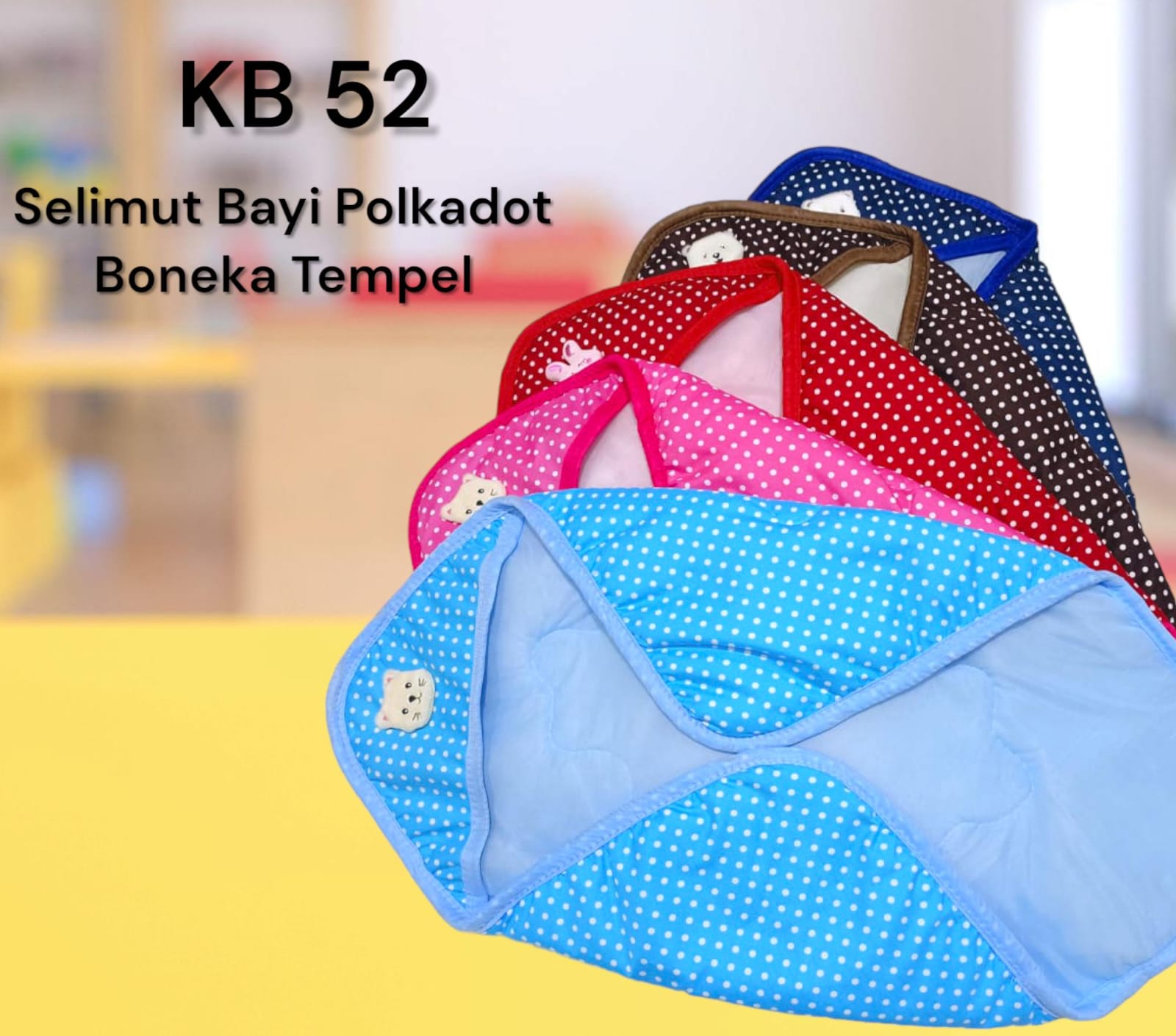 SELIMUT BAYI TOPI/ BABY BLANKET MOTIF POLKADOT