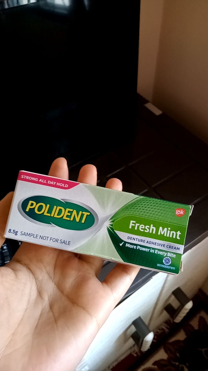 POLIDENT TRAVEL PACK 85 Gr dan 20 gr dan 60gr Fresh Mint dan Flavour Free Lem Gigi Palsu