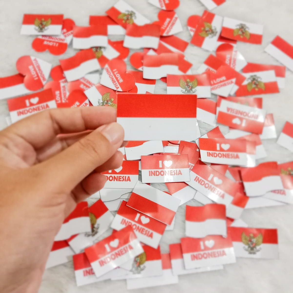 (Isi 32) Stiker / Sticker Pipi Bendera Merah Putih Dirgahayu 17 Agustus HUT Kemeredekaan RI