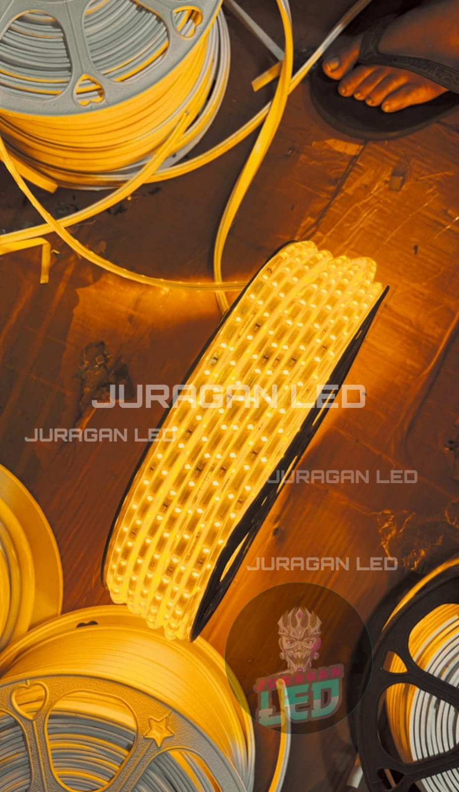 PAKET 1 - 10 METER PLUS SOKET (SOKET SUDAH TERPASANG) /LAMPU SELANG LED STRIP 5050 AC220V WATERPROOF