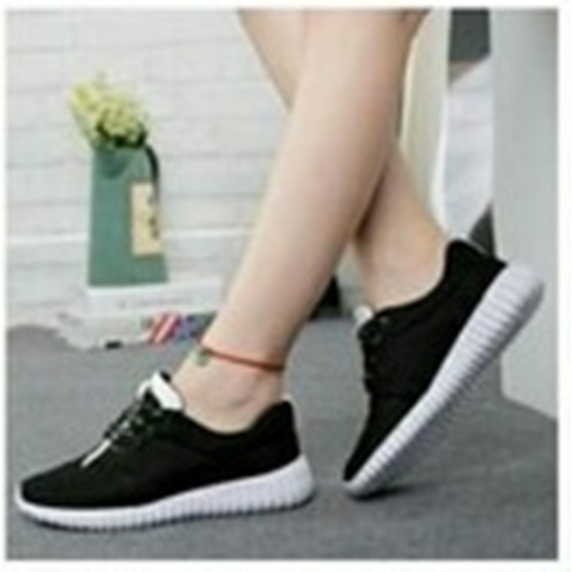 Sepatu Wanita Yz Hitam ID Fisto