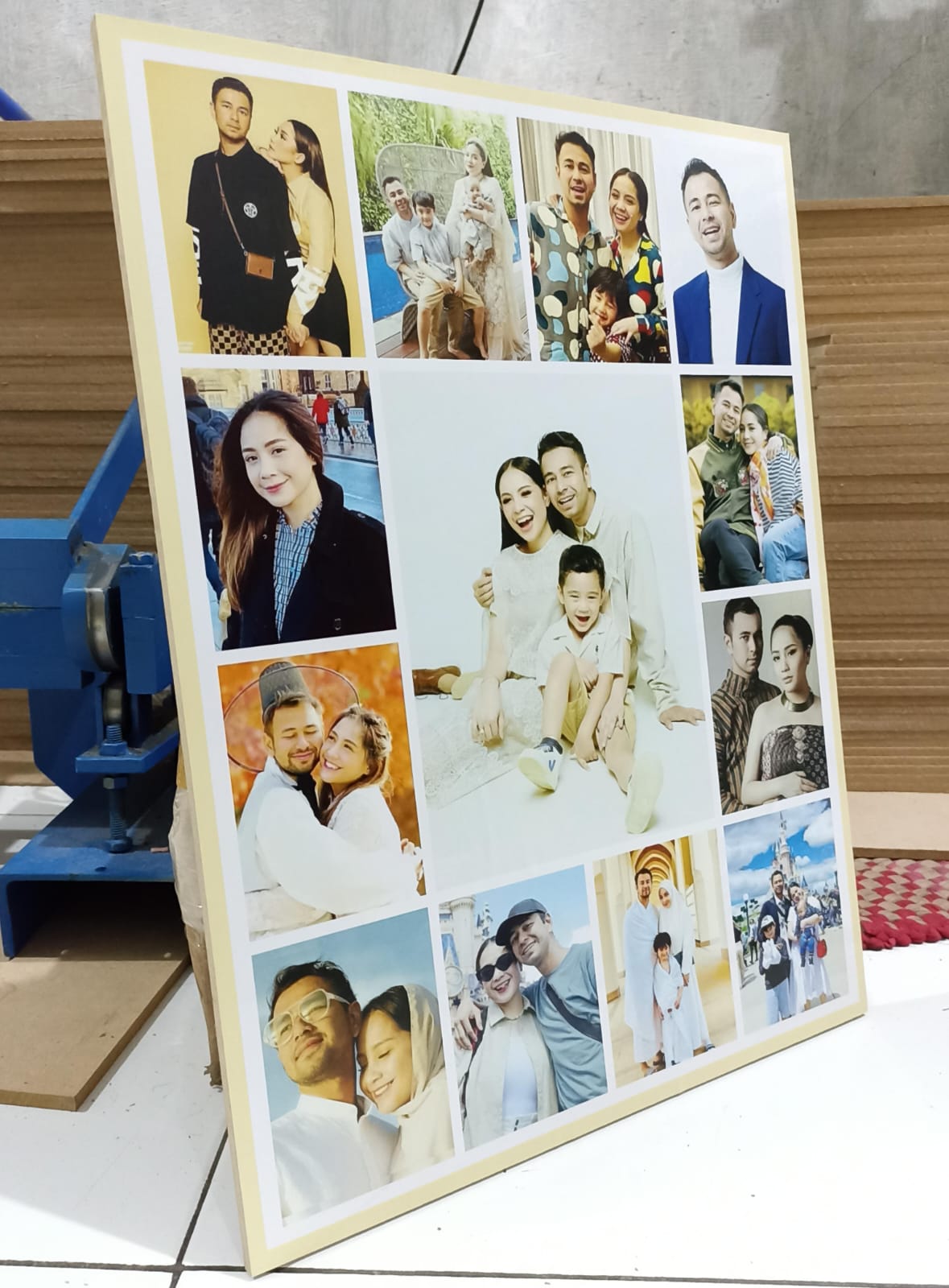 Bingkai Dinding + Cetak Foto Frame JUMBO - Siap Pajang sudah dengan bingkai dan cantelan