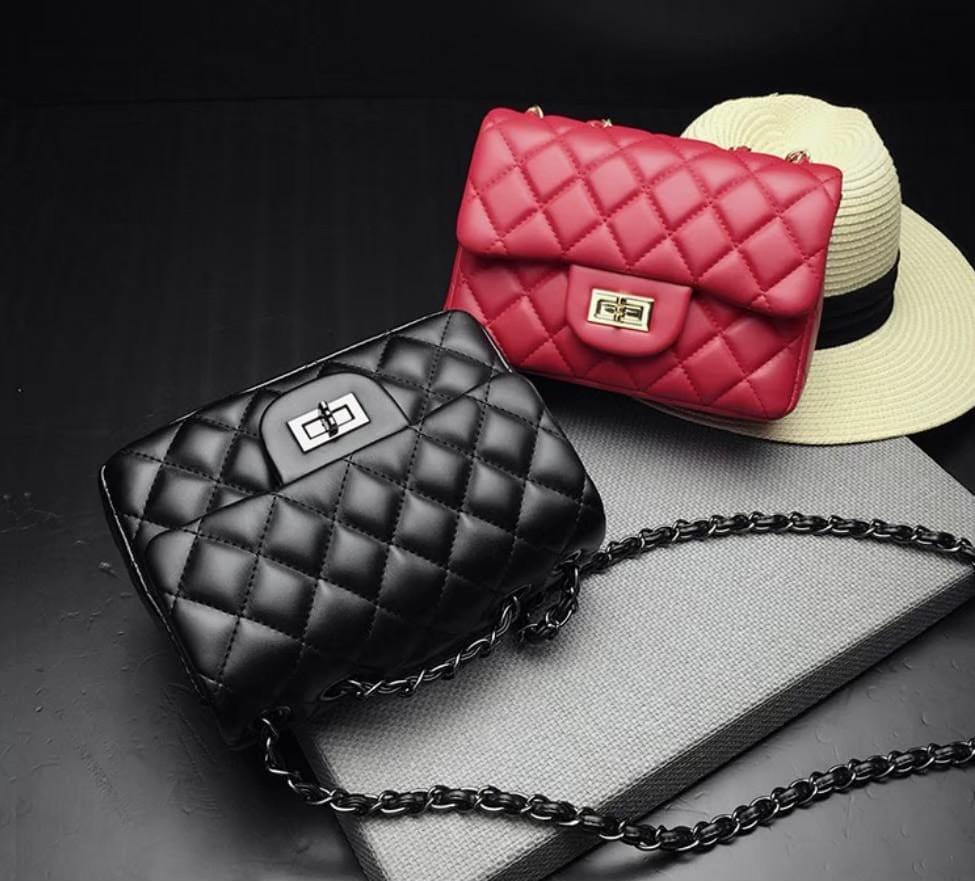 HANNA SELEMPANG SYAHRINI - TAS SELEMPANG WANITA REMAJA / TAS SELEMPANG FOR MAKE UP HANDPHONE DOMPET / TAS BAHU TERLARIS TERMURAH / HAND BAG CLUTCH BAG TOP HANDLE TAS BUCKET TAS PINGGANG TAS JINJING SLING BAG SET / TAS SELEMPANG ALA KOREA TERBARU BISA COD hanna selempang syahrini – tas selempang wanita remaja / tas selempang for make up handphone dompet / tas bahu terlaris / hbag clutch bag top handle tas bucket tas pinggang tas jinjing sling bag set / tas selempang ala korea bisa cod