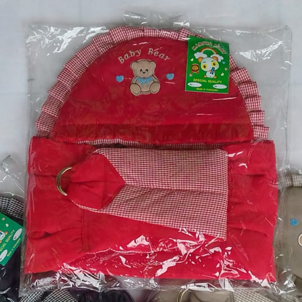 Gendongan bayi Bordir Samping topi Terbaru