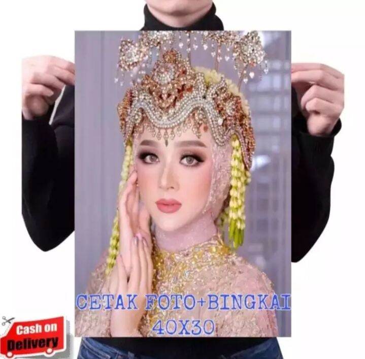 CETAK FOTO GLOSSY 20R 30X40SUDAH DI BINGKAI PERTOSES 1HARI BISA COD