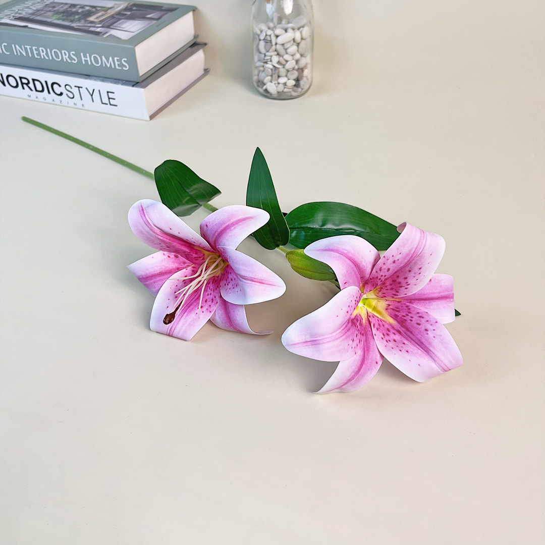 Tanaman Hias Bunga Lily Latex Tangkai Artificial Ornamen Bucket Dekorasi Ruangan Rumah COD PBP203