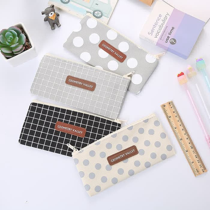 Kotak Pensil / Pencil Case Geometry Valley SK0028