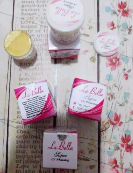 Krim Labela / Cream LaBella / La-Bella Super UV. Whitening Cream Day End Night ORIGINAL / Cream Pemutih dan Pencerah Wajah krim labela / cream labella / la-bella super uv. whitening cream day end night original / cream pemutih pencerah wajah